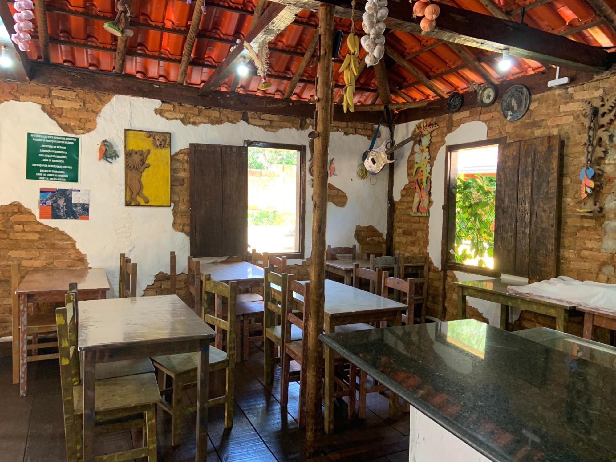 Hotel Pousada E Restaurante Casinha Velha Macacos  Zewnętrze zdjęcie